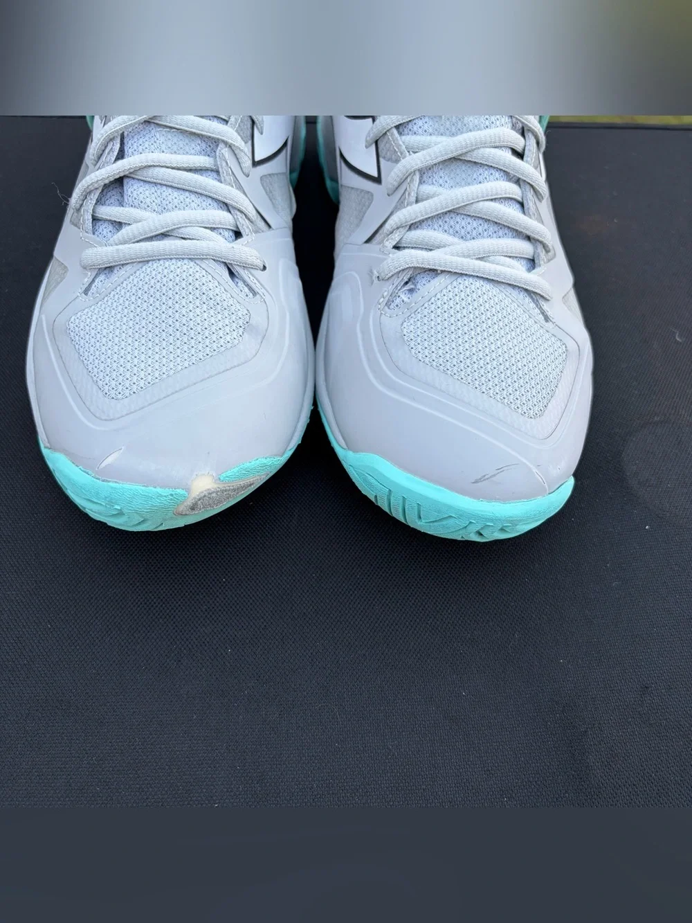 diadora B.Icon 2 AG All Ground Sneakers Athletic Silver Aruba Blue walk Sz 9.5